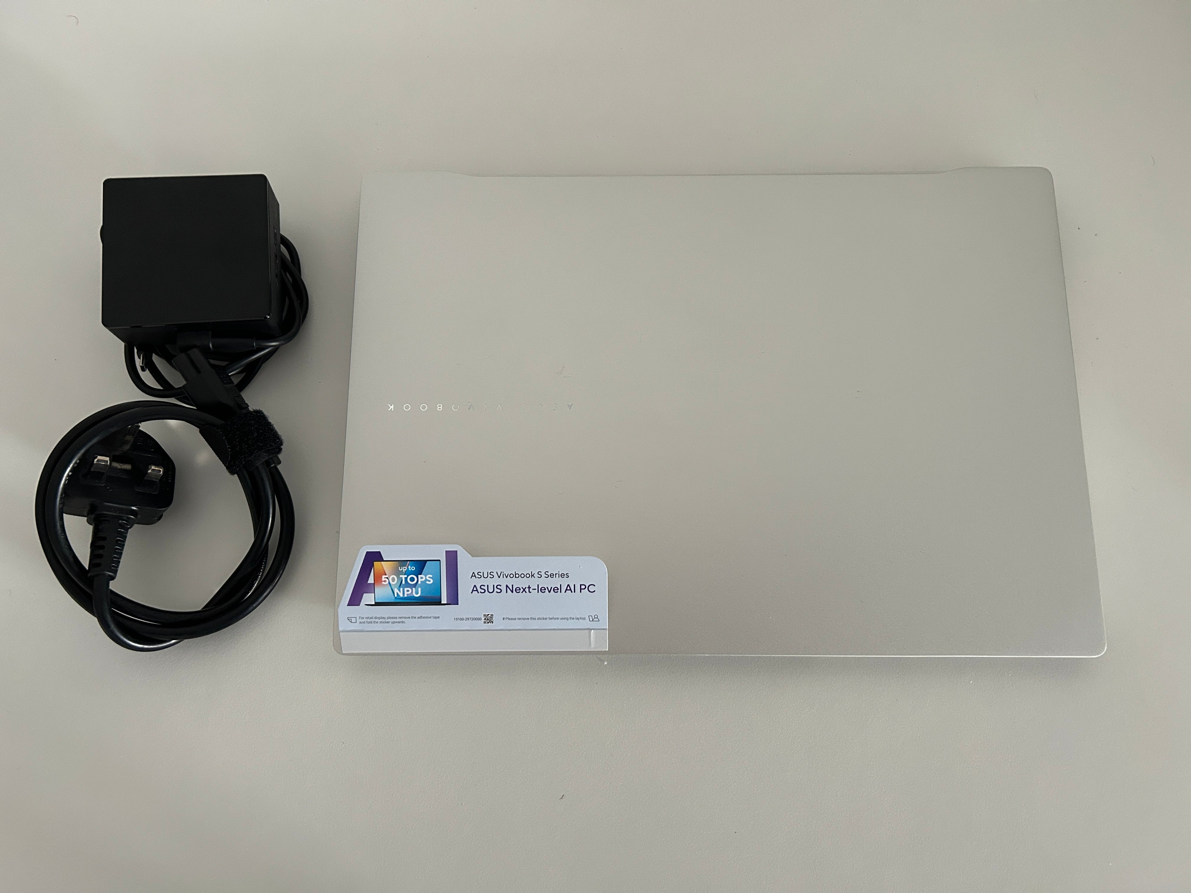 ASUS Vivobook S 15 OLED – Ryzen AI 9 365, 32GB RAM, 1TB SSD
